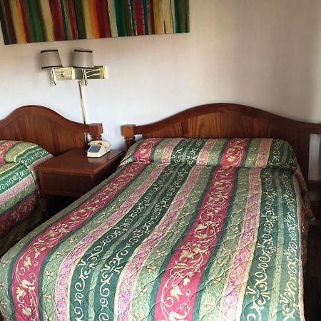 America'S Best Travel Inn Reno Extérieur photo